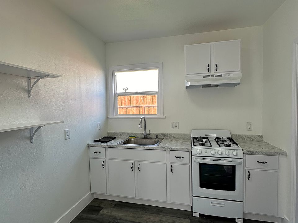1st image of 5459 Lemon Ave #C