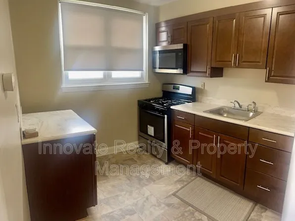 910 E Sharpnack St #2, Philadelphia, PA 19150