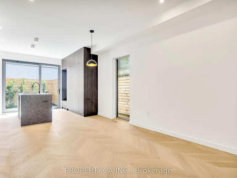 301 Keele St #4 — Photo 13