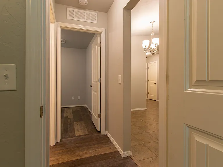 15316 Nightshade Dr — Photo 21