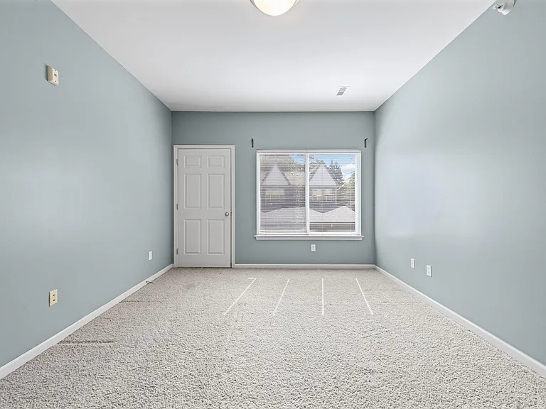 3326 Hilton Rd — Photo 9