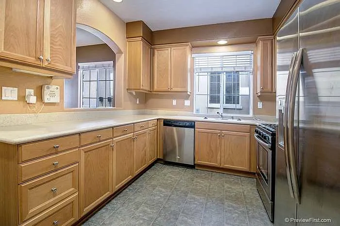 1433 Levant Ln #5 — Photo 4