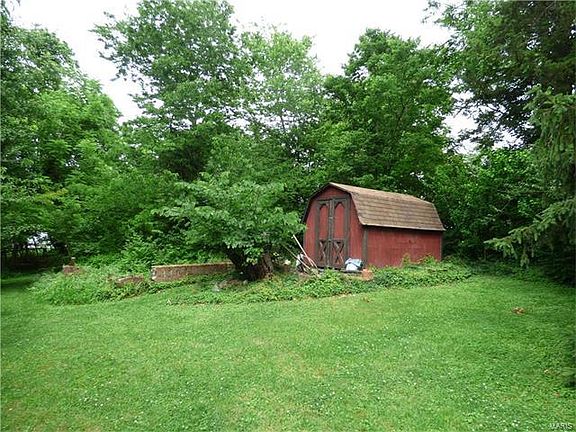 3rd image of 7233 Christopher Dr