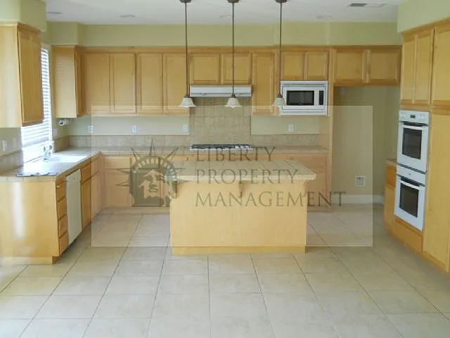 1038 Dry Creek Pl — Photo 6