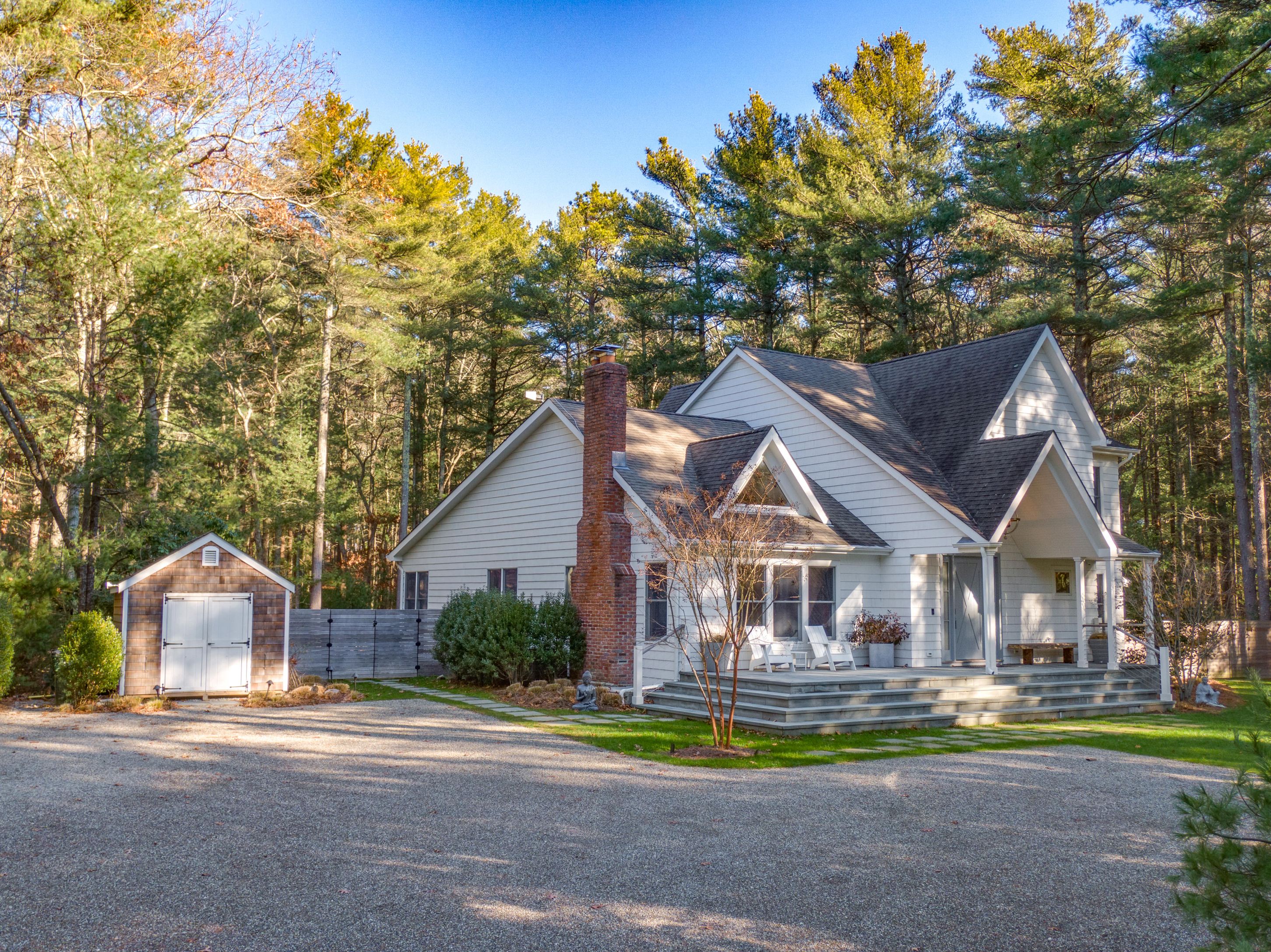 57 Bull Path, East Hampton, NY 11937 Out East