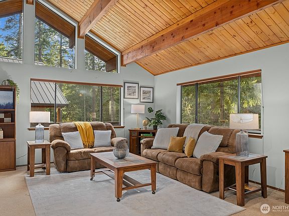 5th image of 190 W Lakedale Drive