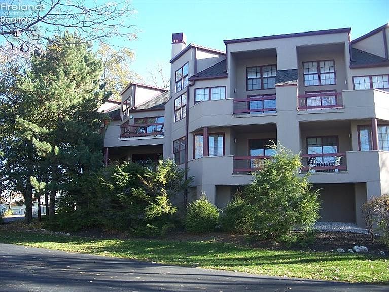 1st image of 4445 E Marin Pnes