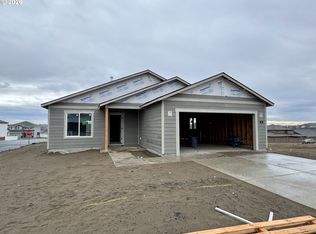 848 NE Laurel Springs Dr, Hermiston, OR