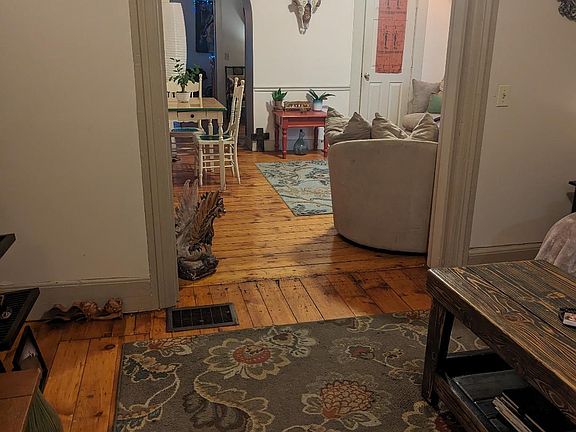 3rd image of 37 Rundel Park