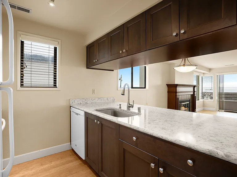 4222 Beach Dr SW #402 — Photo 4