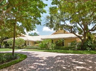 8295 Twin Lake Dr, Boca Raton, FL 33496