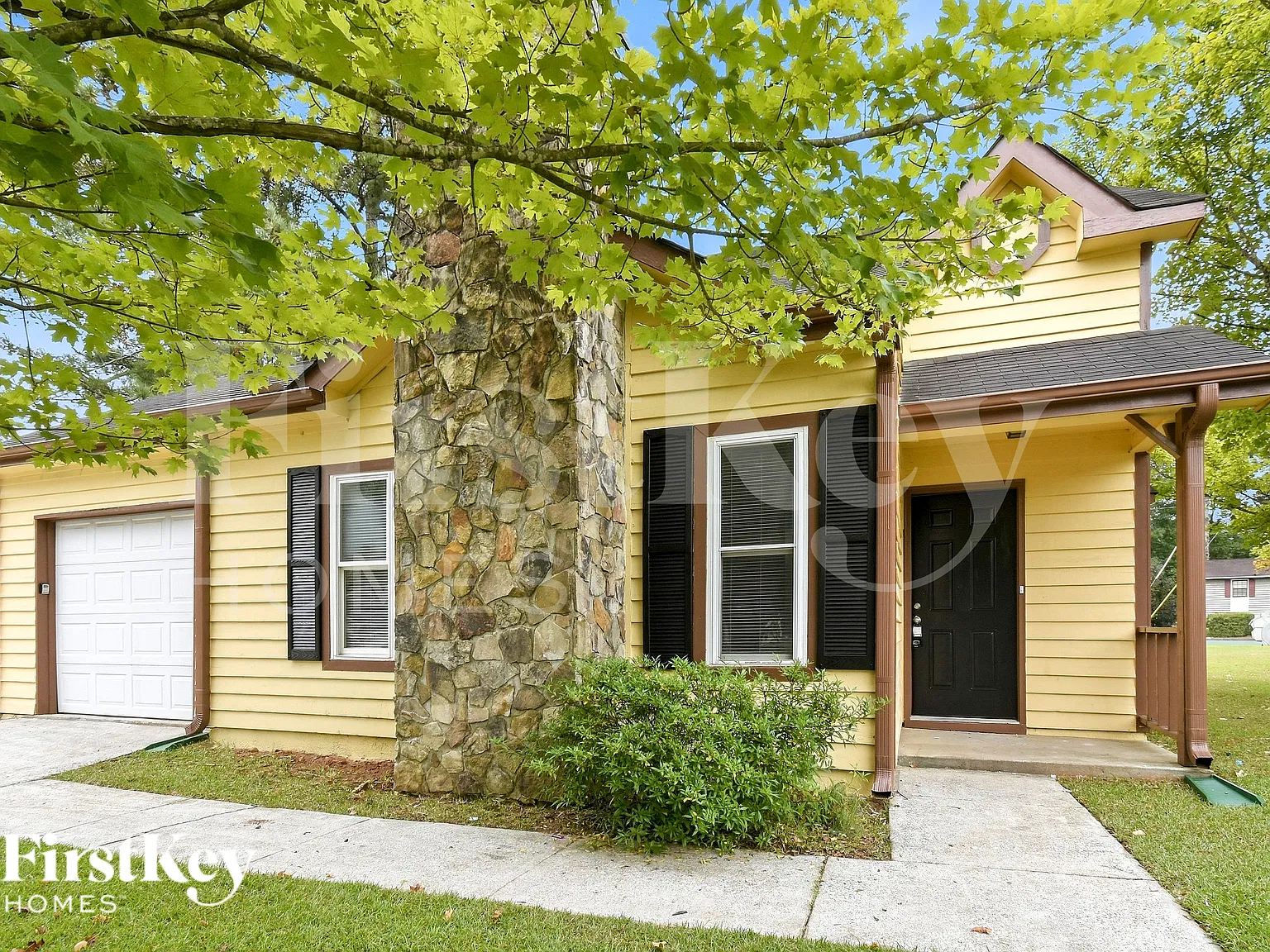 3 bed, 2.0 bath, 1428 sqft, $2,020 — Photo 2