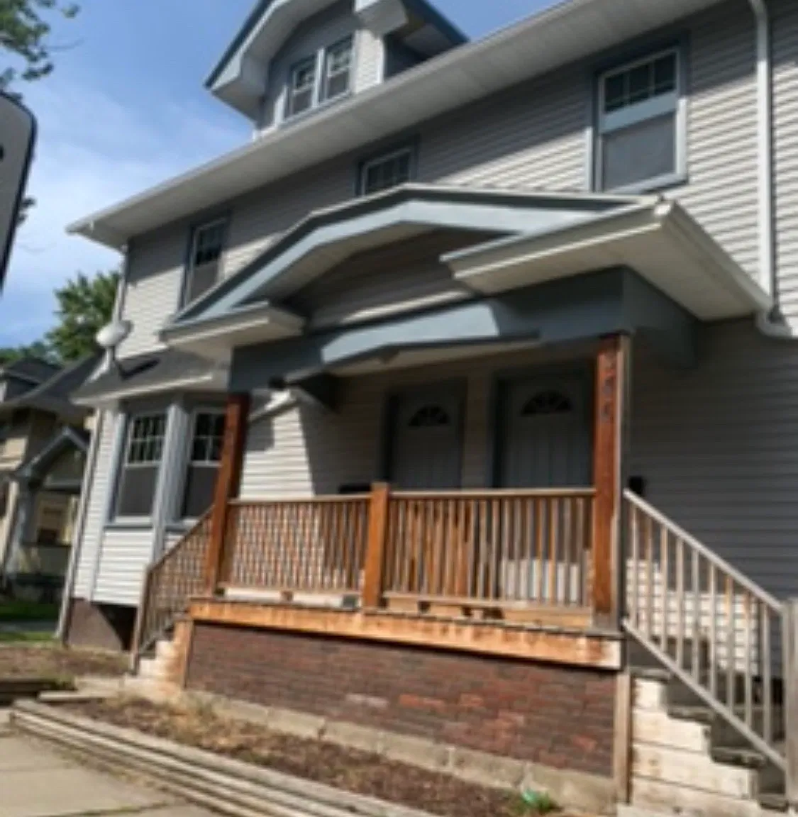 346-348 Clay Ave. & 1381 Dewey - 348 — Photo 1