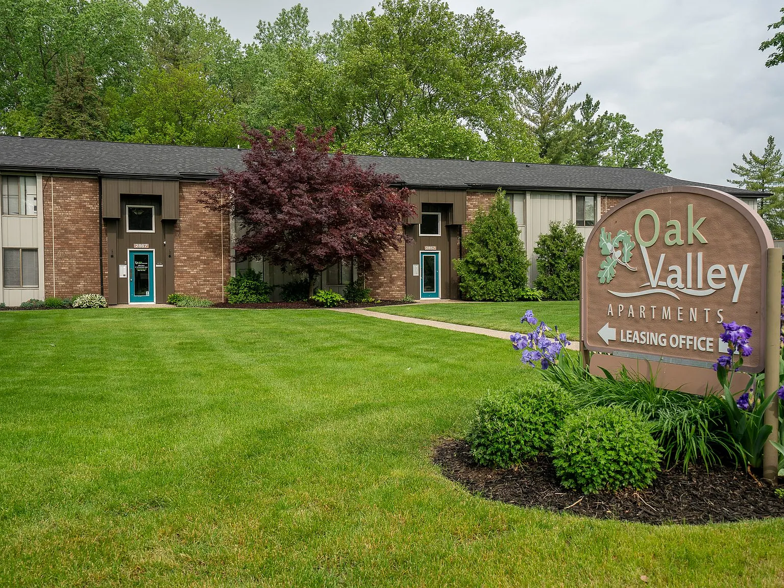 Oak Valley Apartments — Photo 2