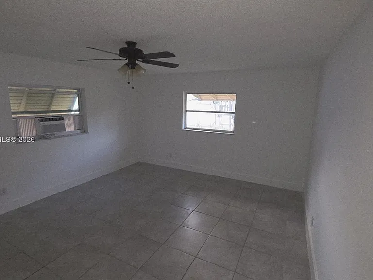 9507 NW 80th Ct — Photo 9