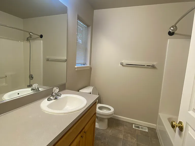 748 Mule Deer St NW — Photo 12