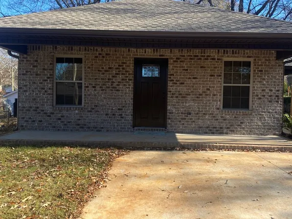 416 N Broadway St, Florence, AL 35630