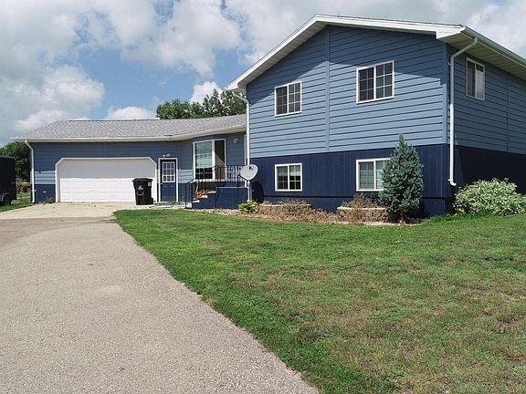 3rd image of 13927 Town And Country South Ct