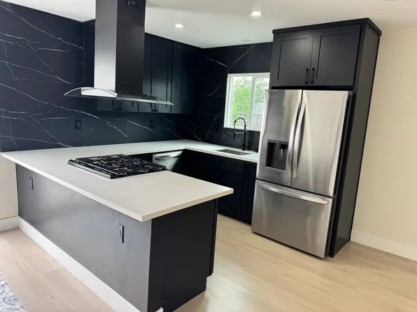 685 N Hickory St #2, Escondido, CA 92025