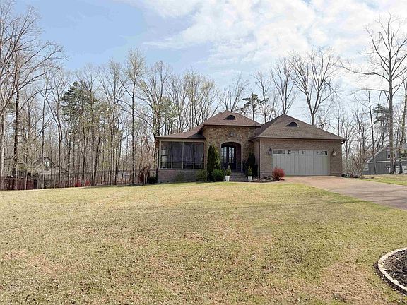 2nd image of 615 Blue Heron Point