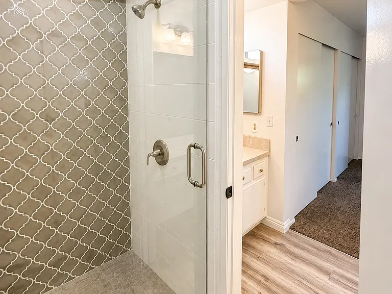 1521 Oak Hill Dr — Photo 8