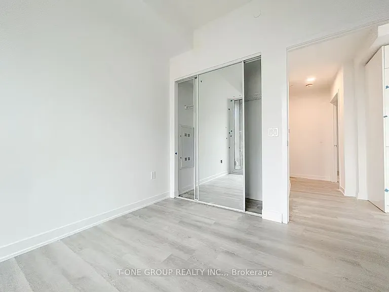 121 Saint Patrick St #1421 — Photo 9