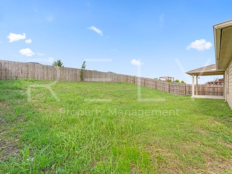 146 Leon River Loop — Photo 35
