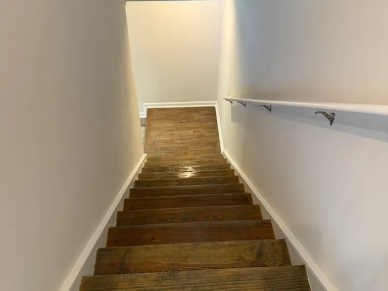 201 Thicket Dr — Photo 15