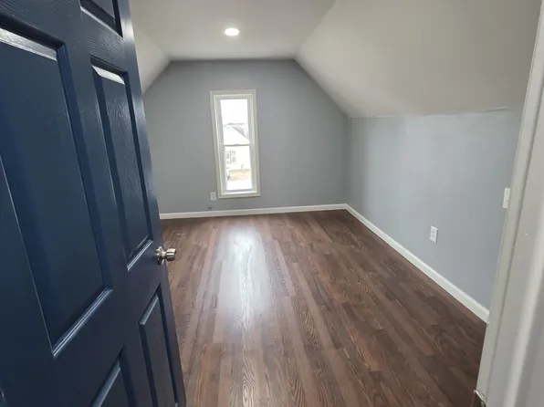 330 E Elm St, Rensselaer, IN 47978
