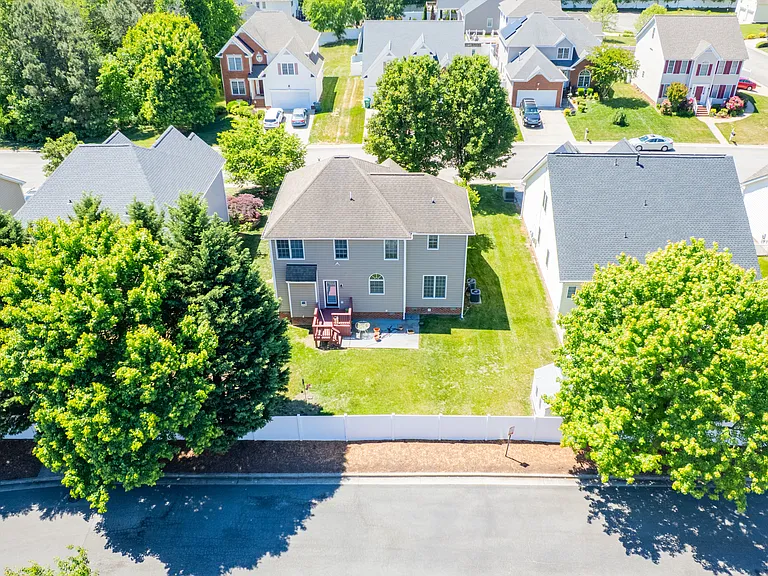 9721 Pemberton Crossing Dr — Photo 53