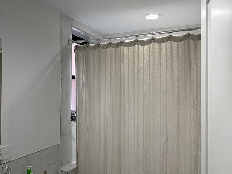 136 N Marion St #3B — Photo 4