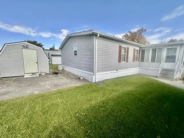3 bed, 1560 sqft, $635 — Photo 2
