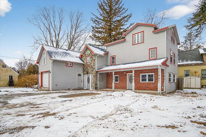 2nd image of 191 Fillmore Avenue