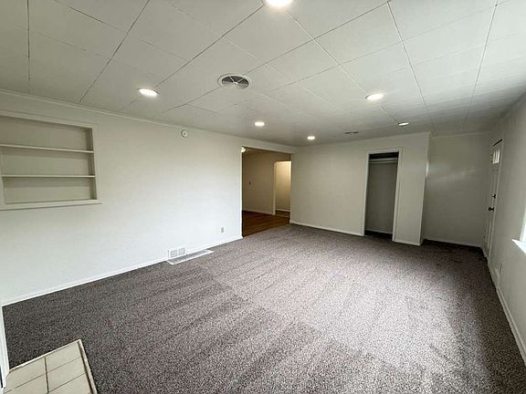 5th image of 9242 2nd Ave NW