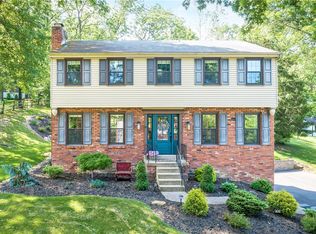 124 Sheffield Ln, Canonsburg, PA