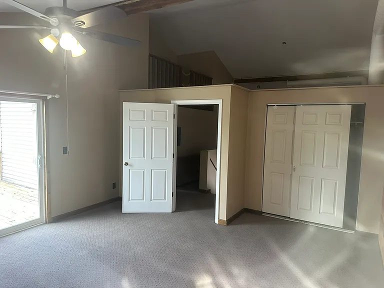 12 Hough St #12 — Photo 3