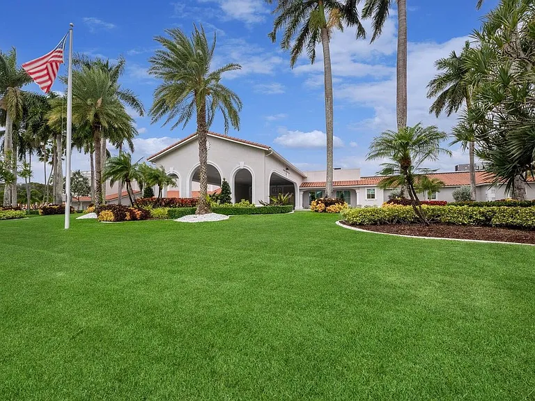6410 Royal Manor Cir — Photo 12