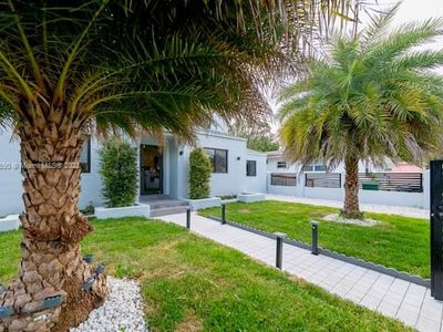 20 NE 49th St, Miami, FL, 33137