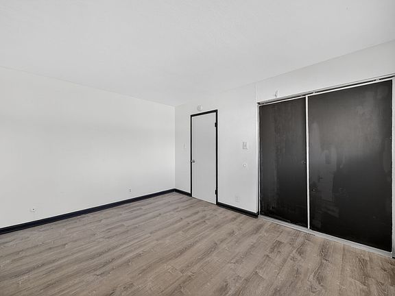 4th image of 27090 Belvedere Ct APT 4