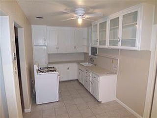 3rd image of 1543 W Country Club Blvd