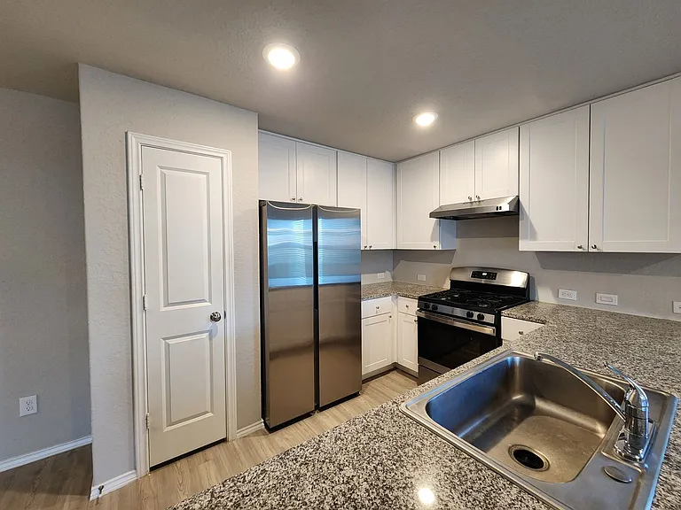 522 Blue Stem Rd — Photo 9
