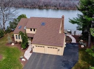 10 Riverside Dr, Cromwell, CT 06416