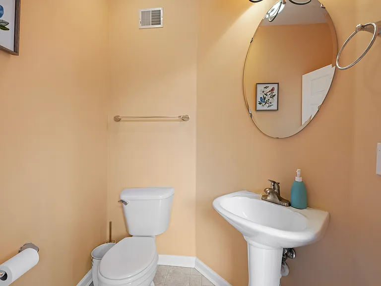 10745 Hillingdon Rd — Photo 38