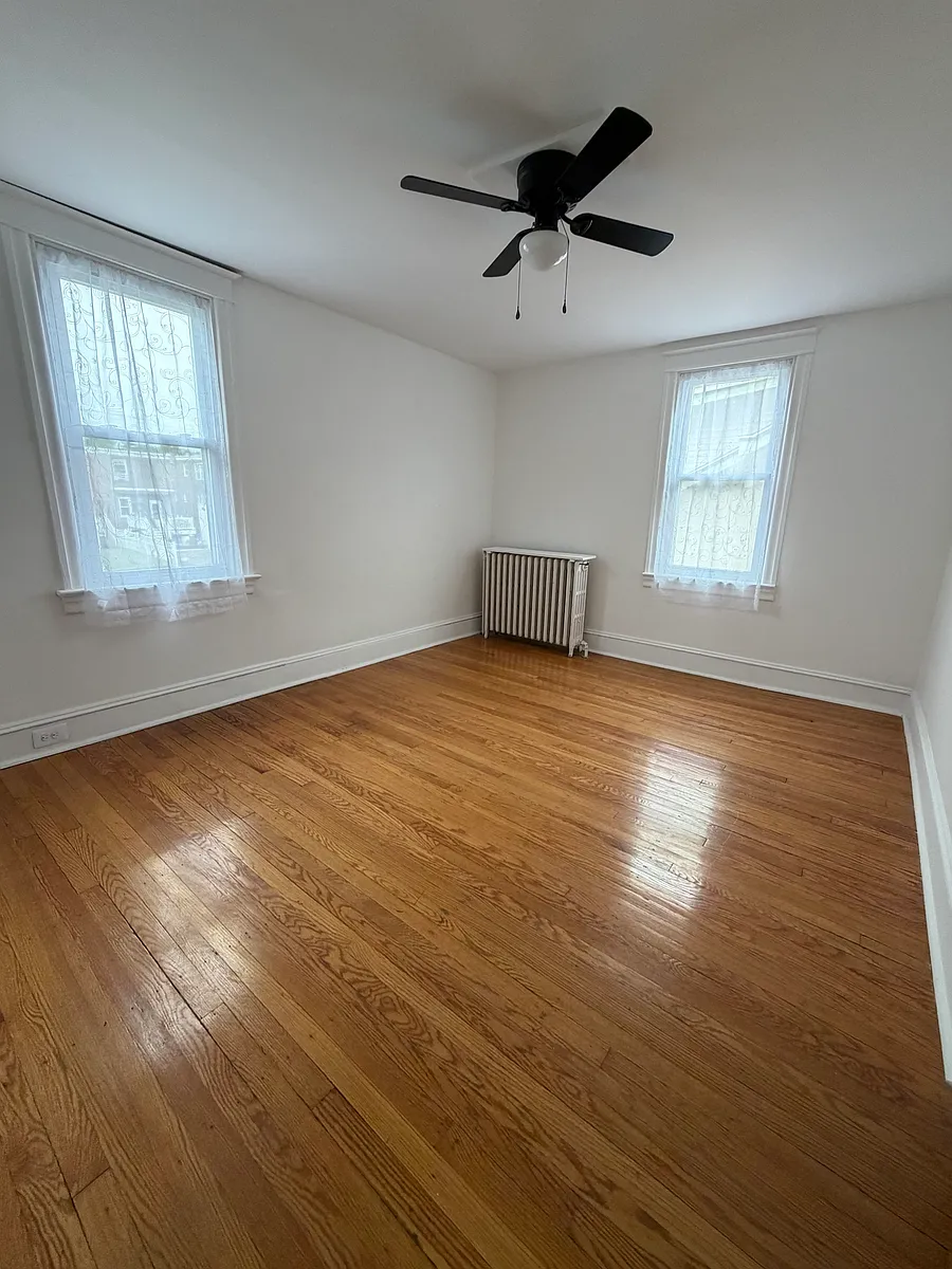 Building Photo - 7808-2 Burholme Ave