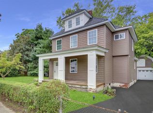 10 Cedar Ave, Patchogue, NY 11772
