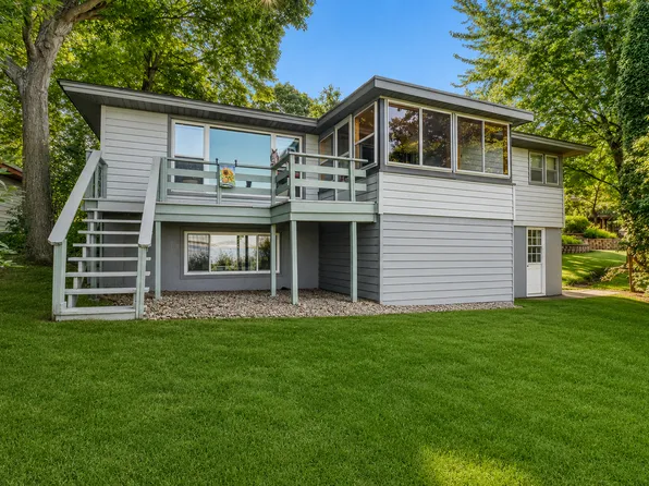 1360 E Shore Dr, Detroit Lakes, MN 56501
