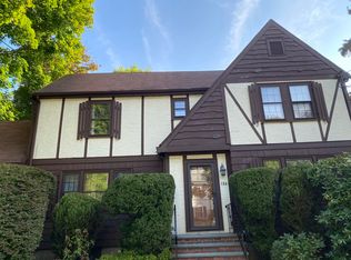 134 Woodcliff Rd, Newton, MA 02461