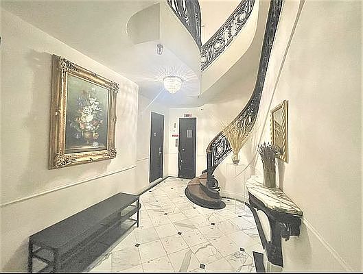 4th image of 40 E 65th St #1F