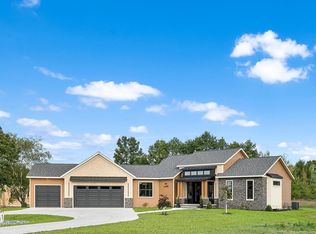 638 Briarwood Way, Plover, WI 54467
