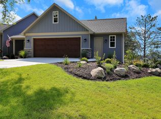 9258 Oakdale Dr, Laingsburg, MI 48848